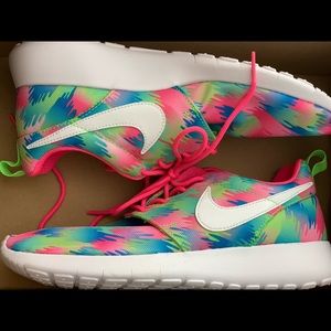 Nike One Print Roshes